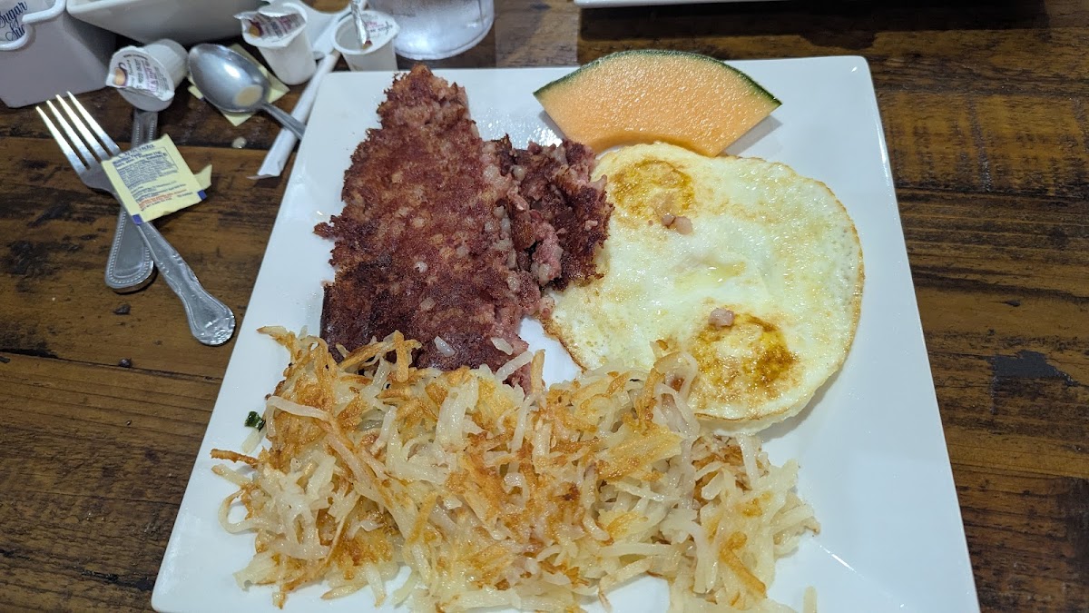 Lili's Cafe - Photo 1