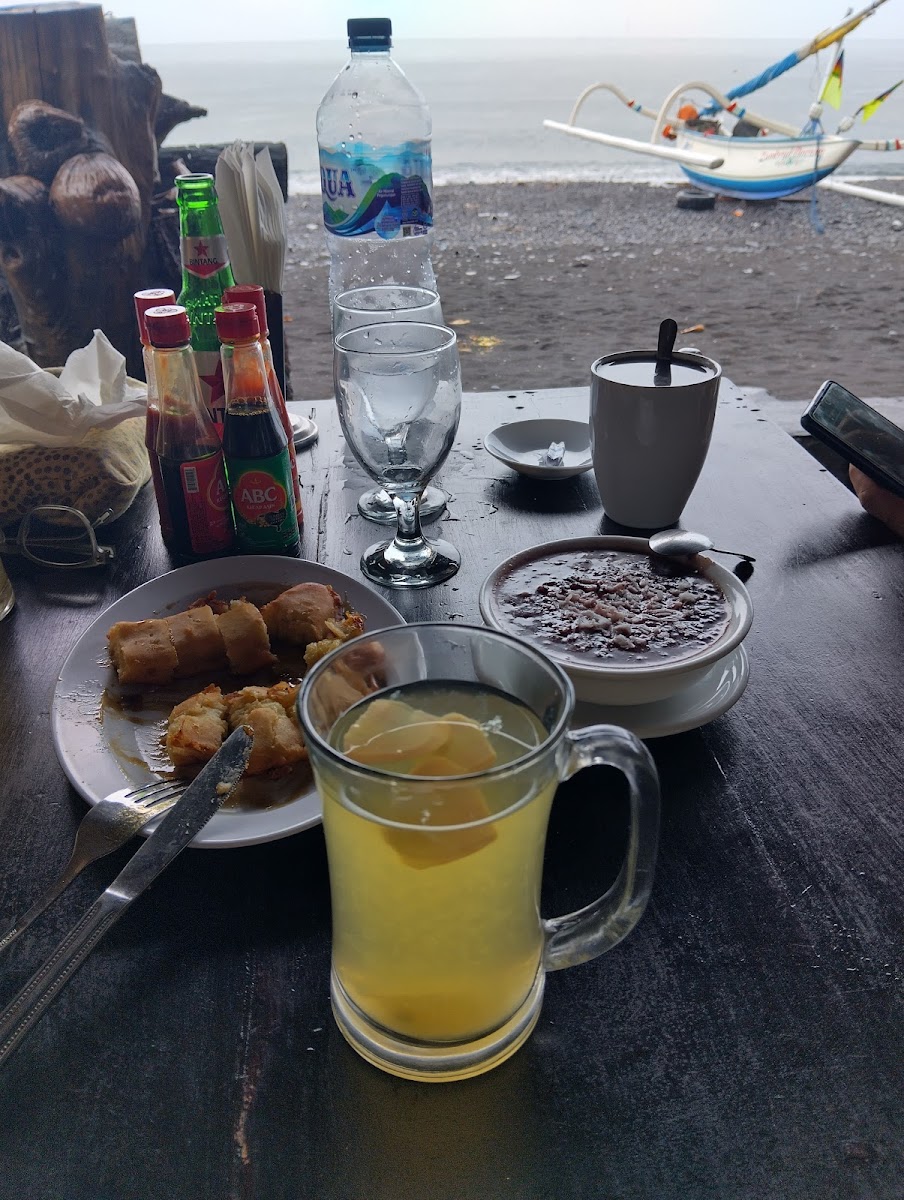 Warung Lebah Sea View - Photo 2