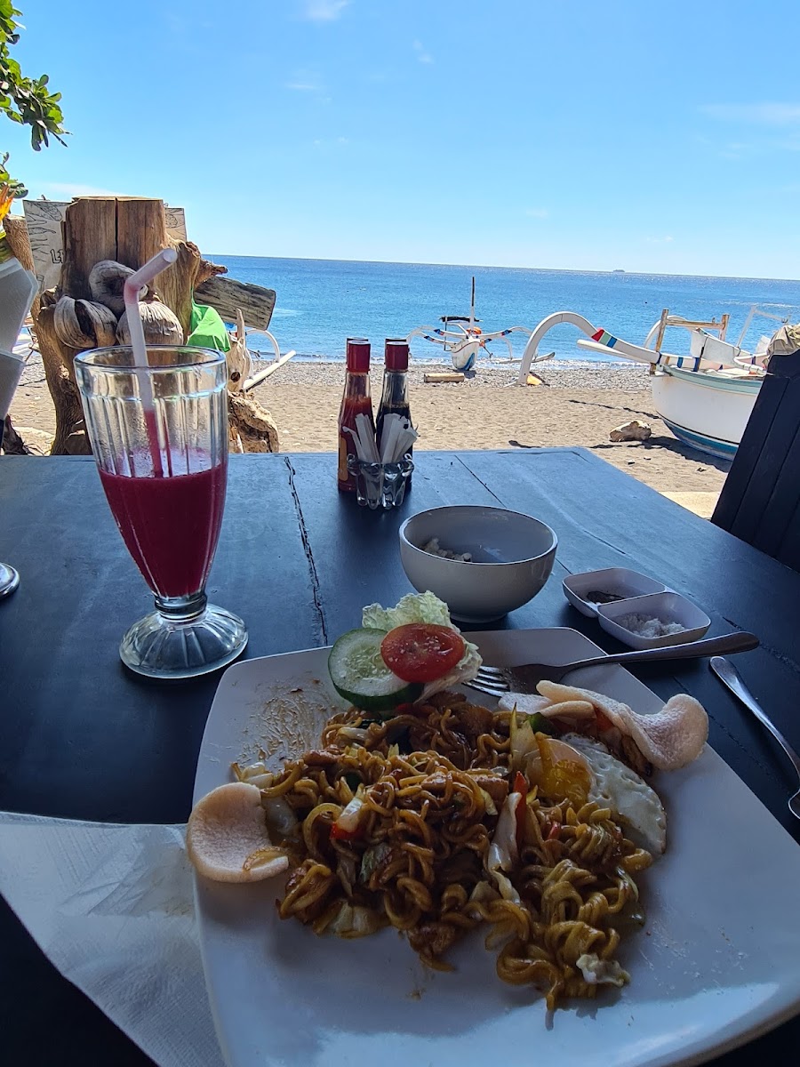 Warung Lebah Sea View - Photo 4