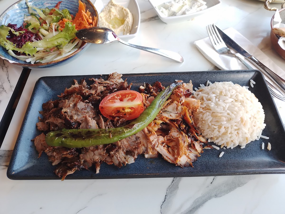 Capital Restaurant Wood Green - Photo 2