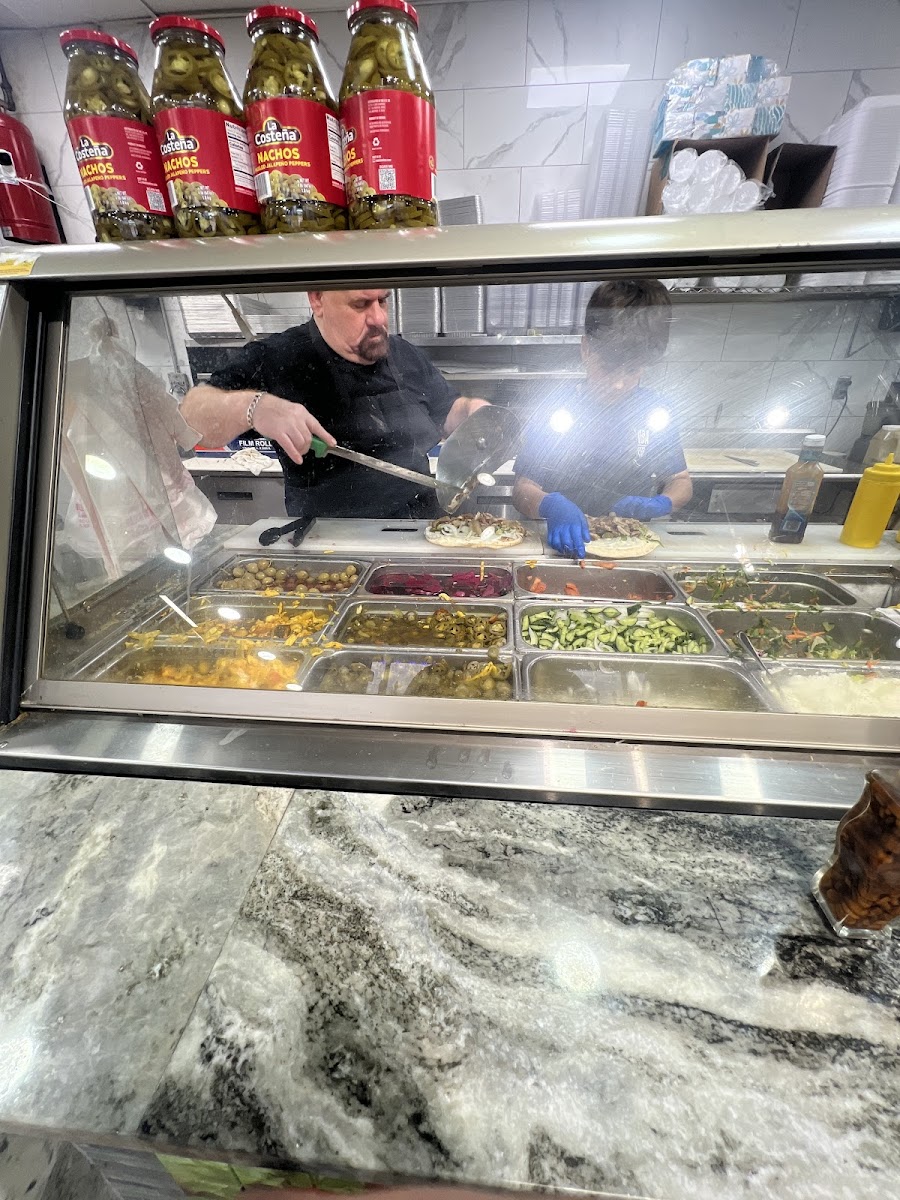 Hot Off The Grill Restaurant - Photo 3