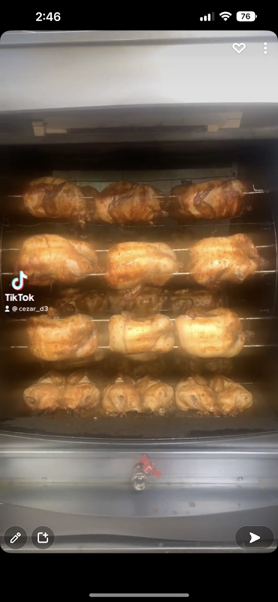 Hot Off The Grill Restaurant - Photo 6
