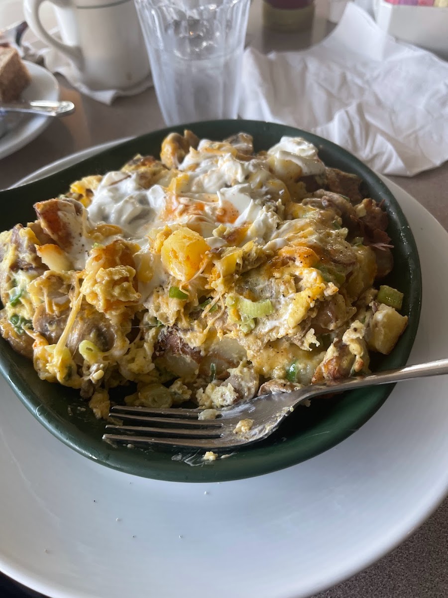 Luigi’s Restaurant - Photo 9
