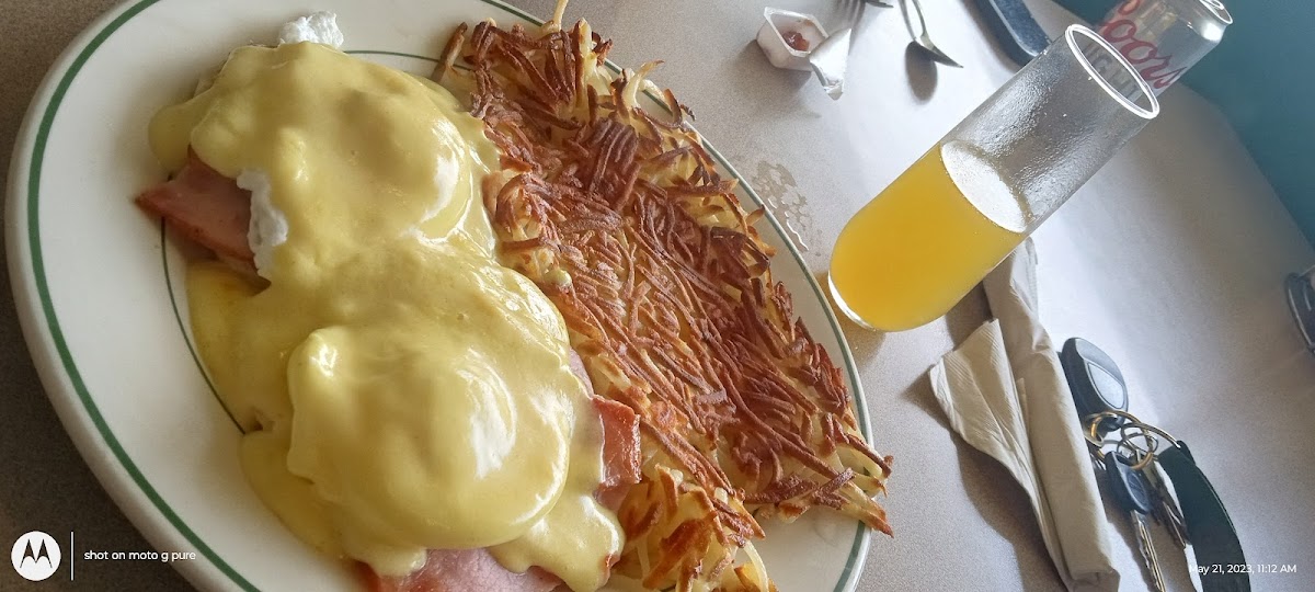 Luigi’s Restaurant - Photo 2