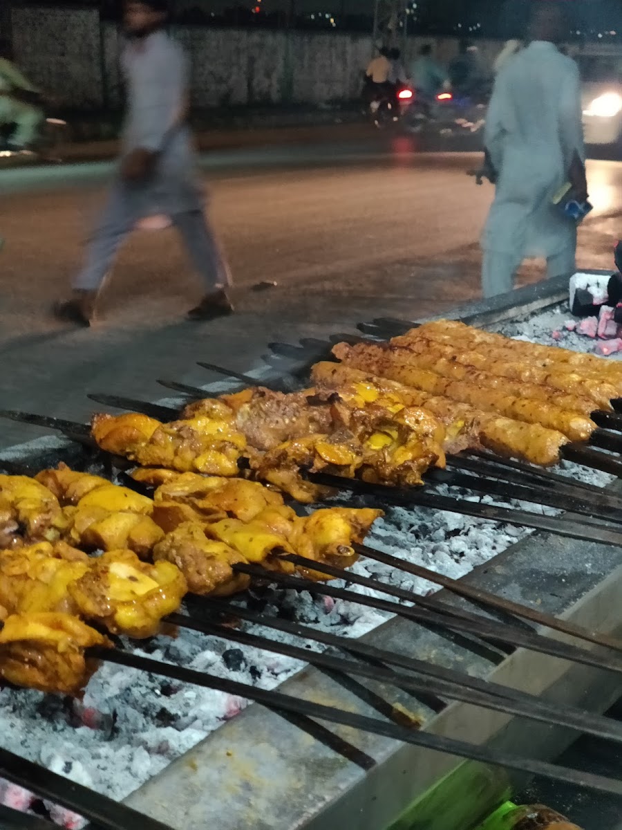 Shehroz Restaurant - Photo 2