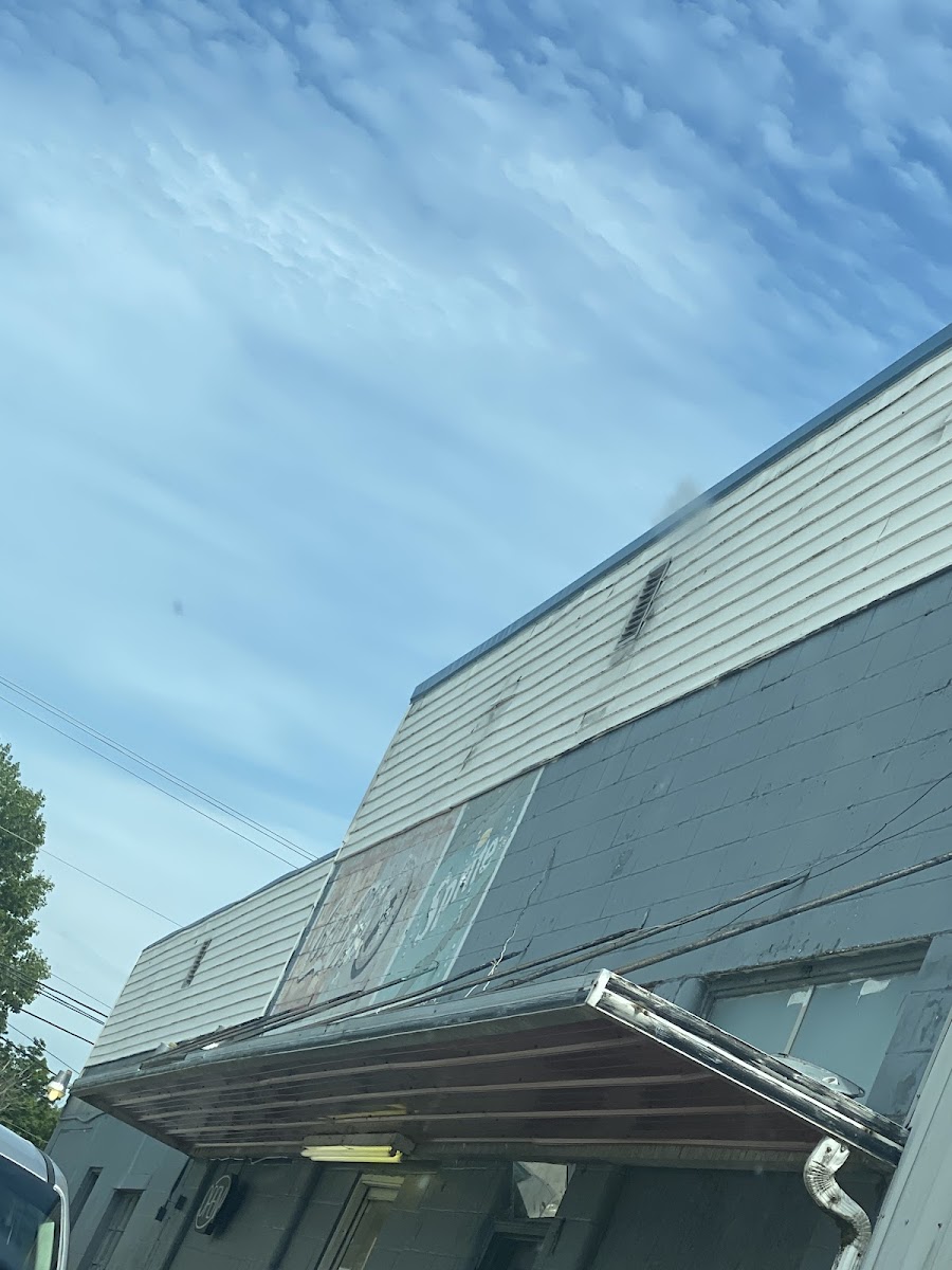Clowers Corner Market - Photo 1