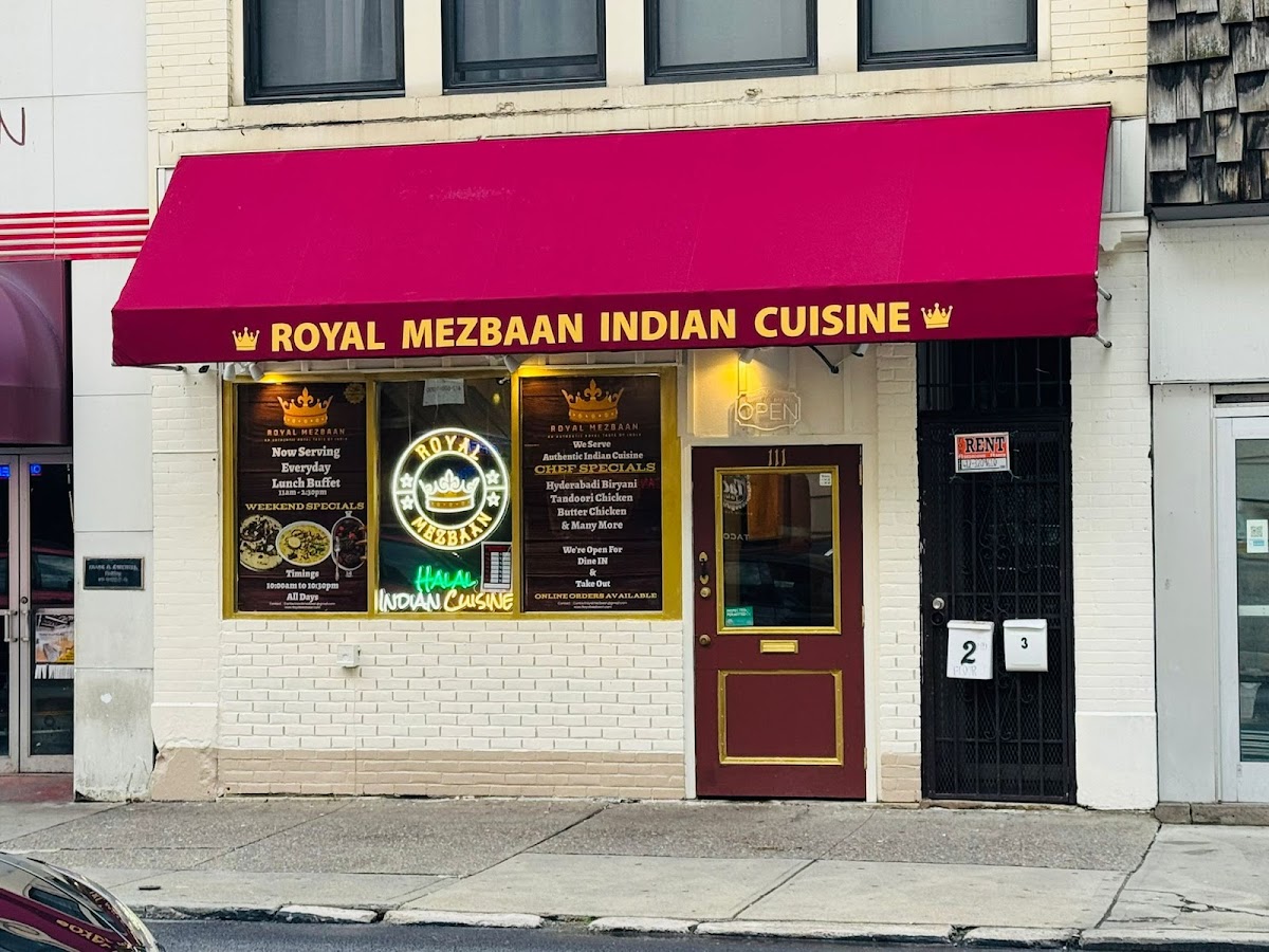 Royal Mezbaan