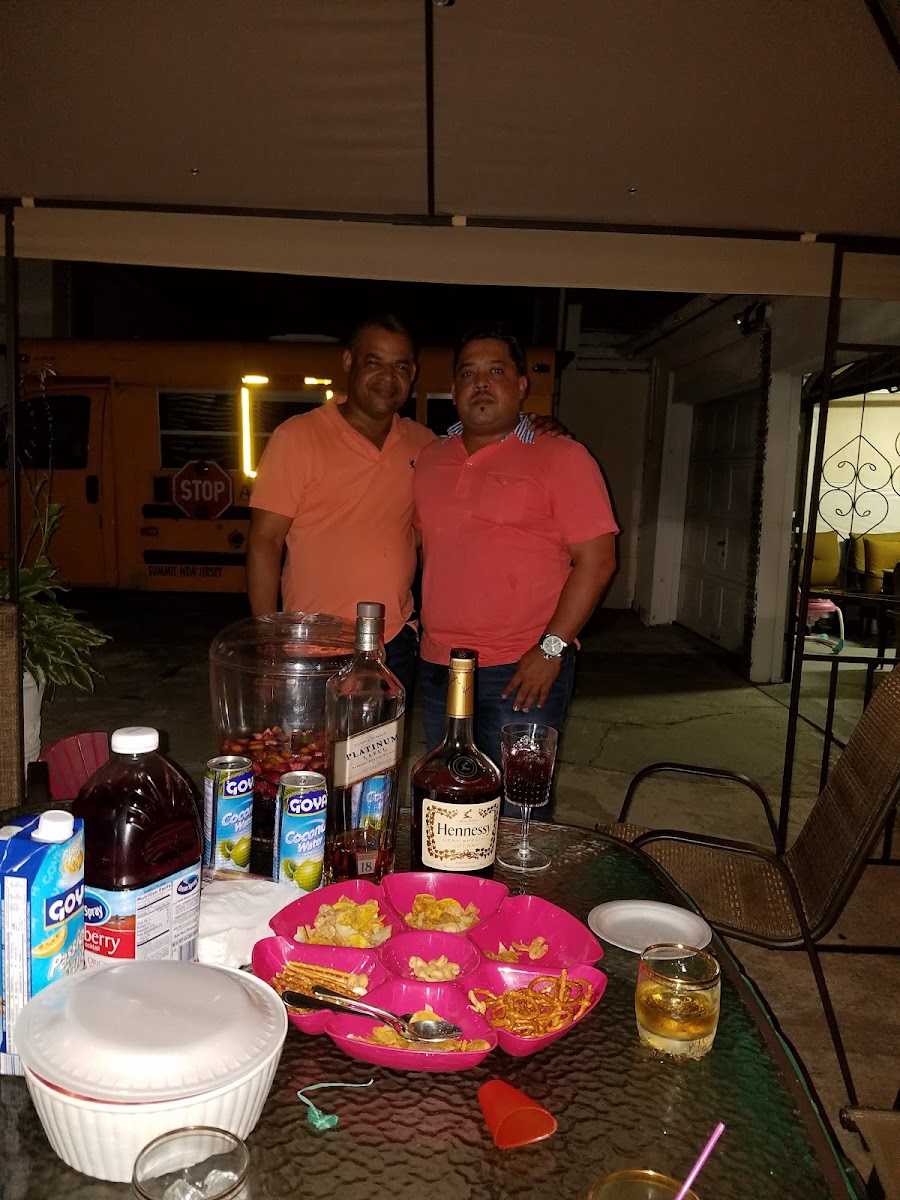 El Tipico - Photo 5