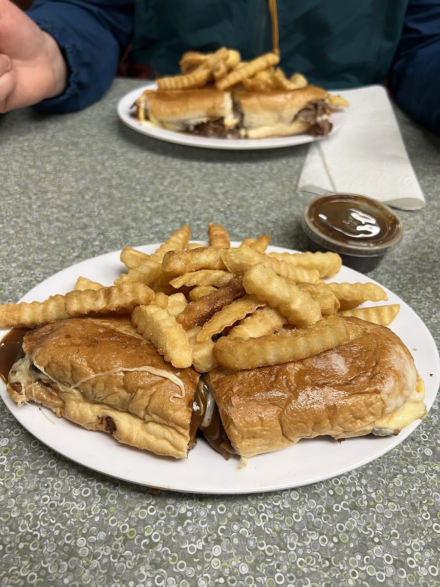 Express Family Restaurant - Photo 2