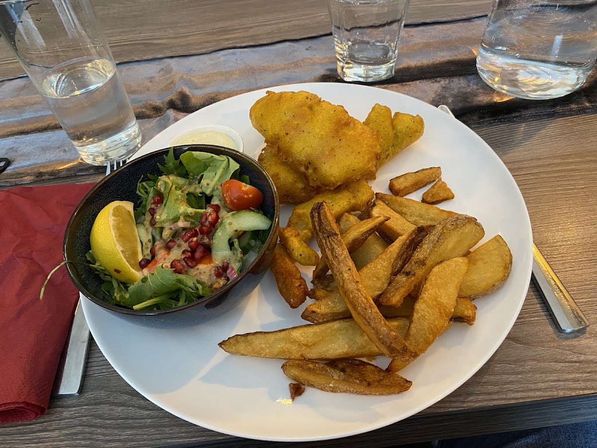 Sparrows Nest Restaurant - Photo 5
