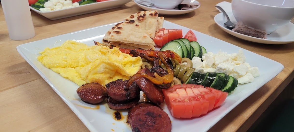 Istanbul Grill - Photo 3