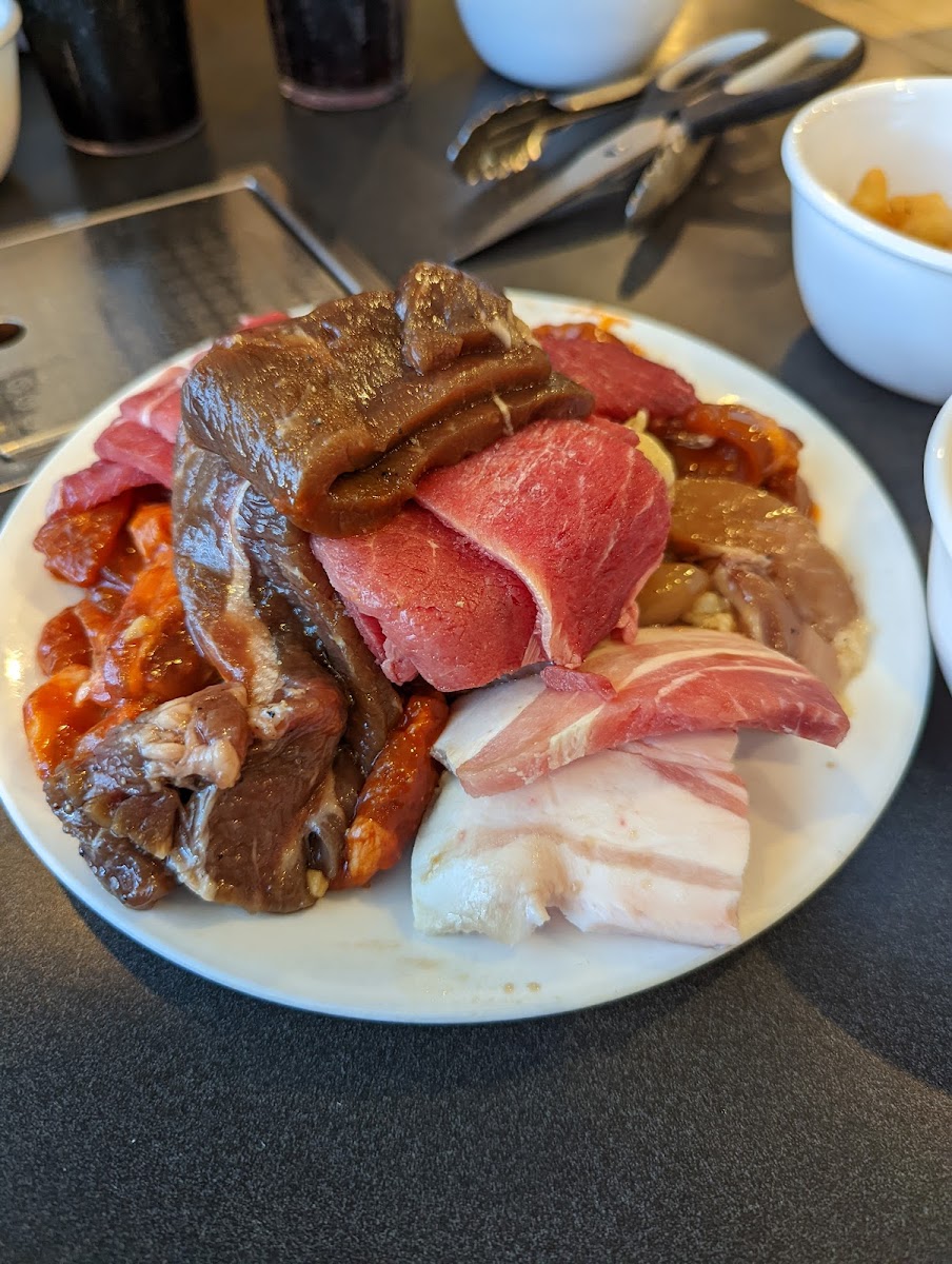 Ginseng Restaurant (AYCE/Korean BBQ House) - Photo 7