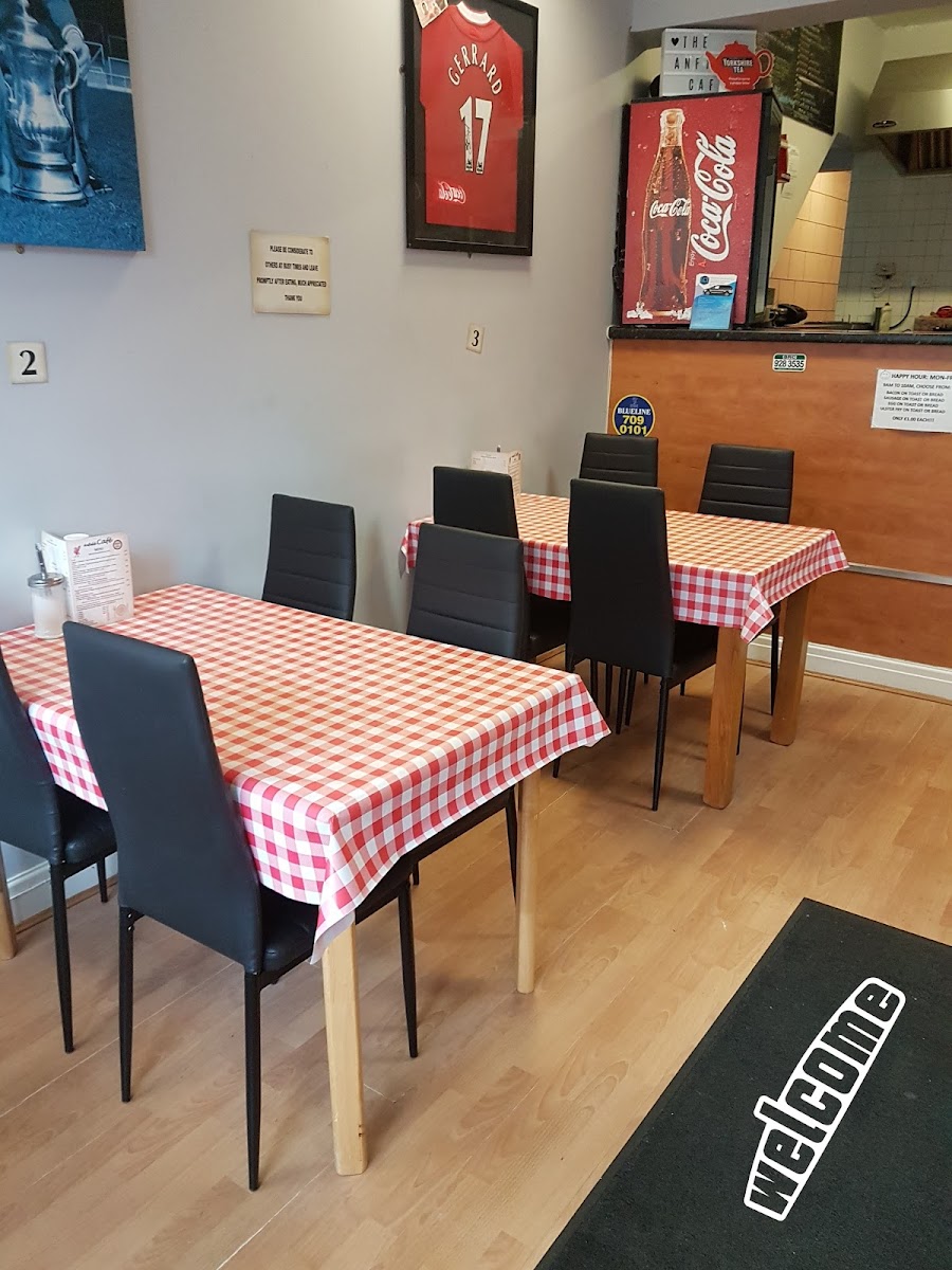 Anfield Cafe - Photo 3