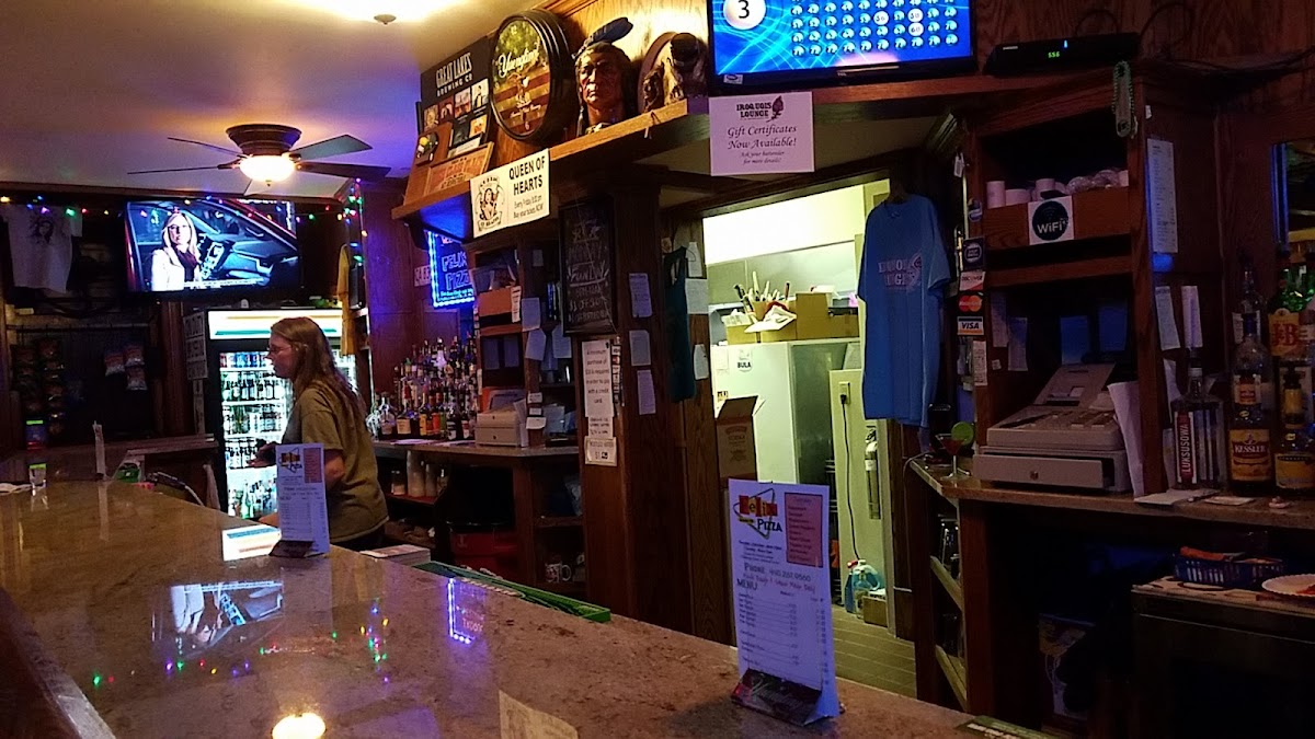 Iroquois Lounge Inc. - Photo 4