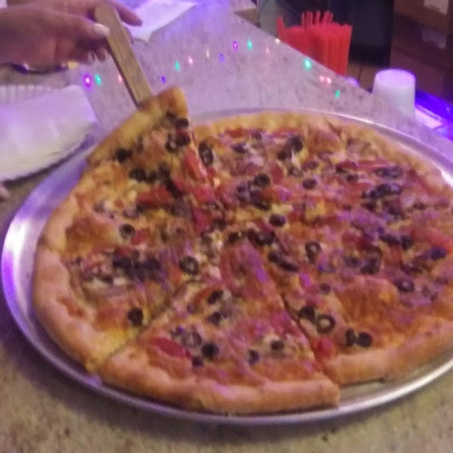 Giant Size Pizza
