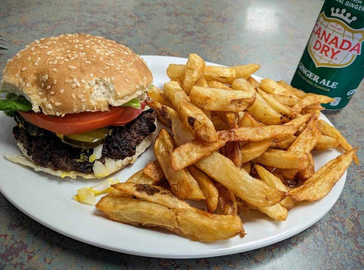Steele's Restaurant - Photo 6