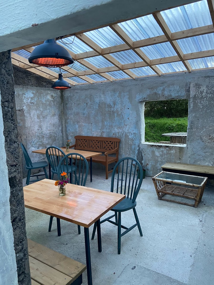 Lean To Coffee - Skye Cafe