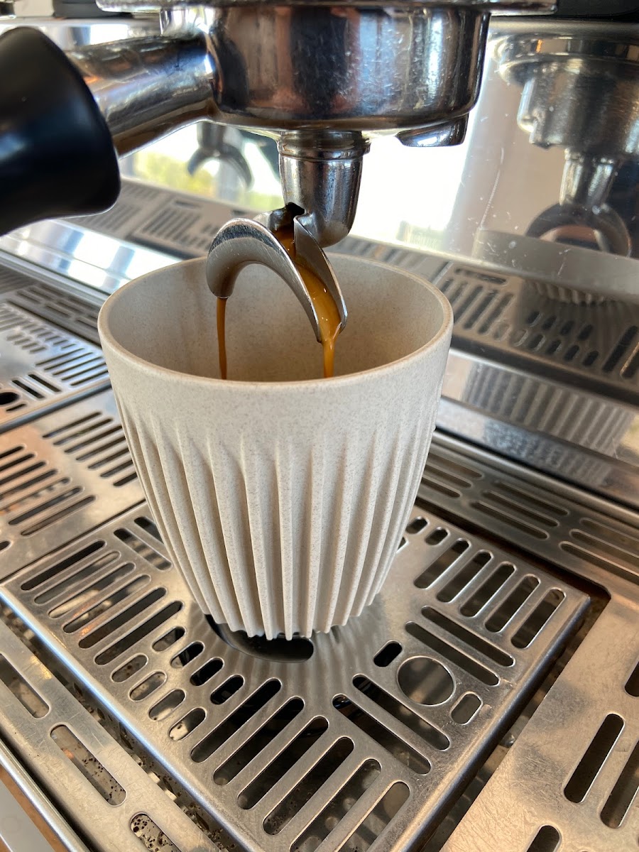 Lean To Coffee - Skye Cafe - Photo 4