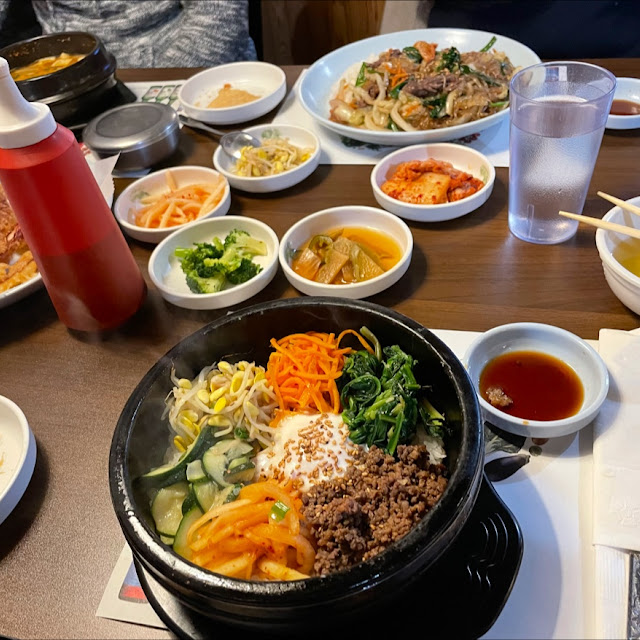 돌솥 비빔밥 dol sot bibimbap