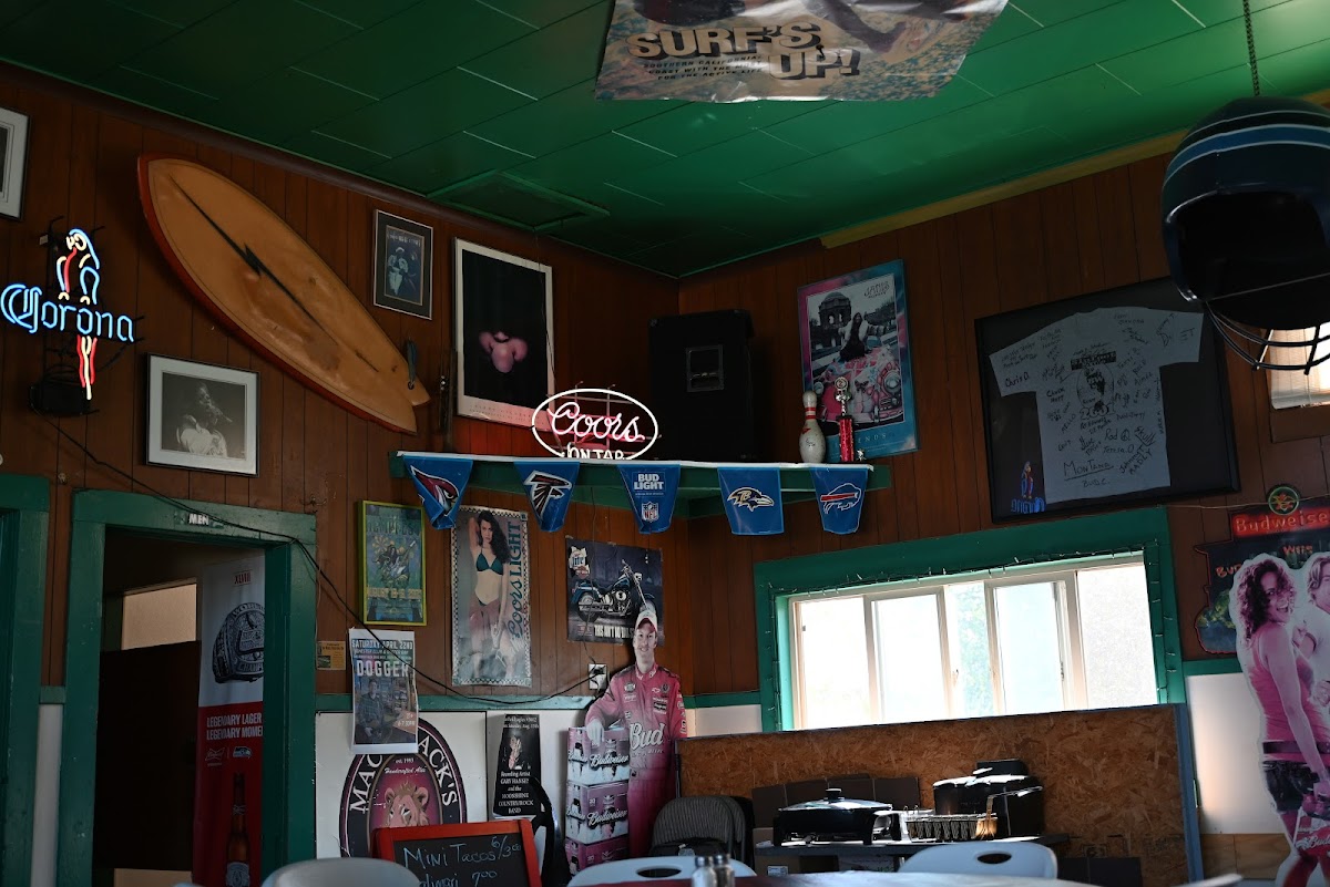 Chester Tavern - Photo 2