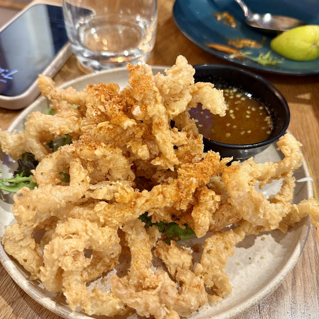 Fried Calamari with Spicy Seafood Sauce