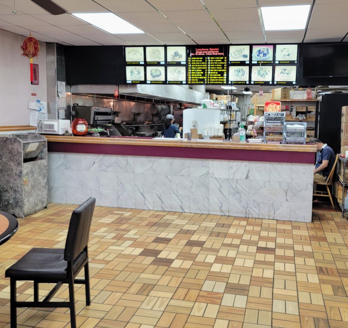Hunan Wok - Photo 2
