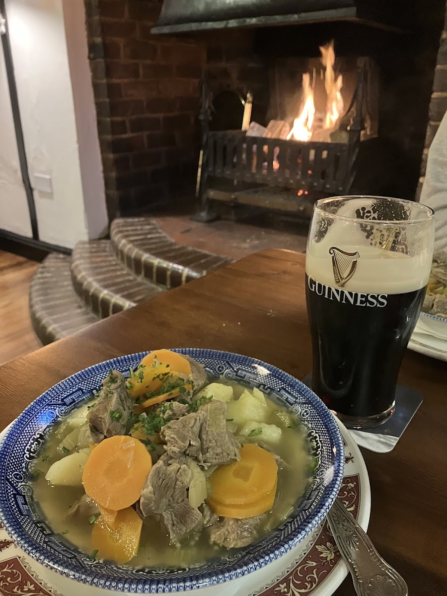 The Roundwood Inn - Photo 6