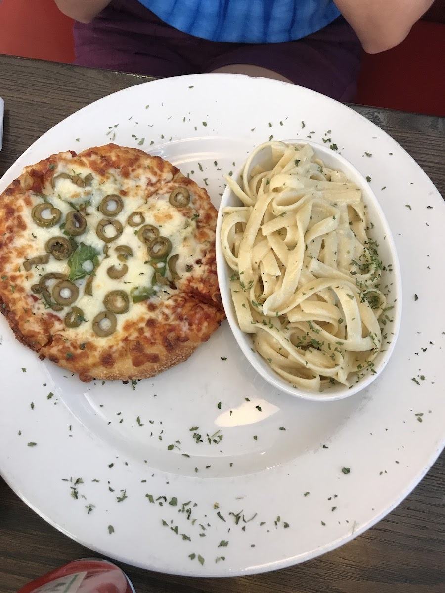 Gabriel Pizza - Photo 2