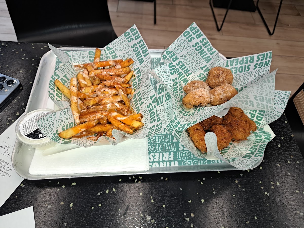 Wingstop Wood Green - Photo 5