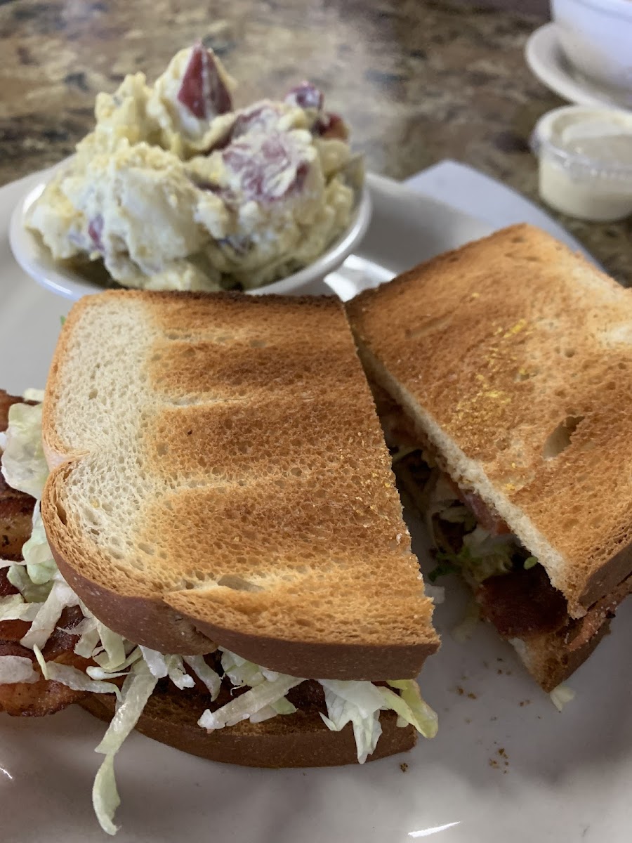 C P Deli - Photo 2