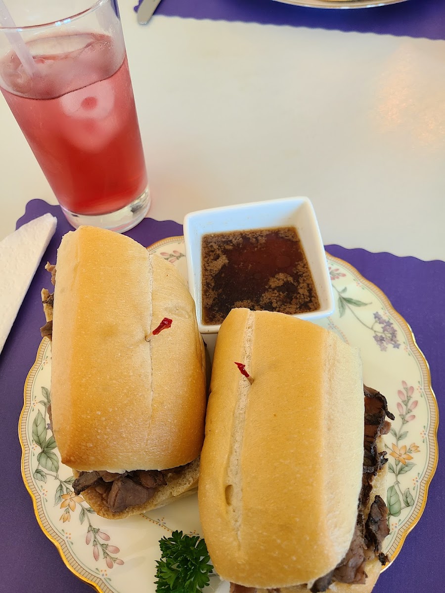 Hazel's Tea Parlor - Photo 5