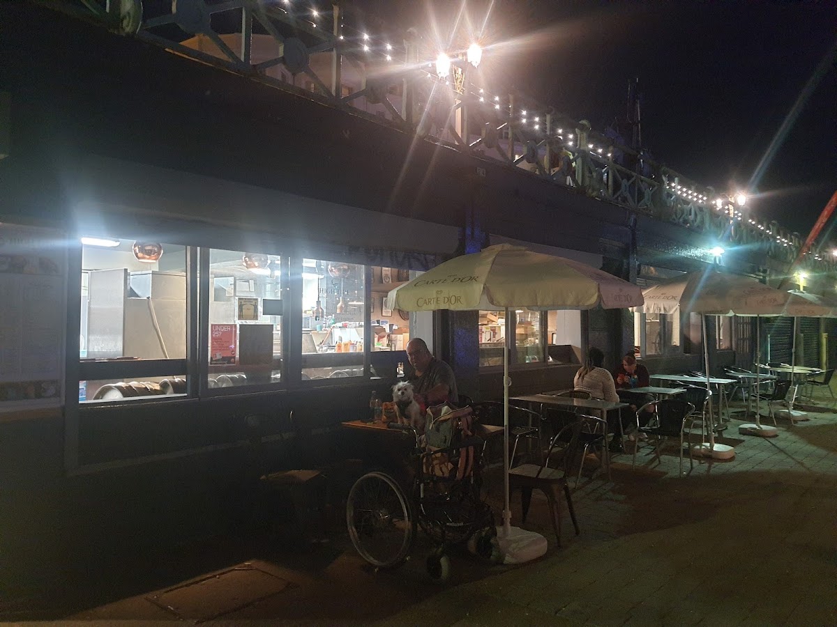 The High Tide - Photo 4