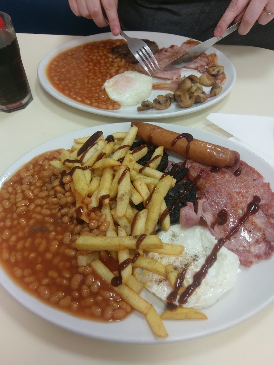 Britannia Cafe & Restaurant - Photo 6