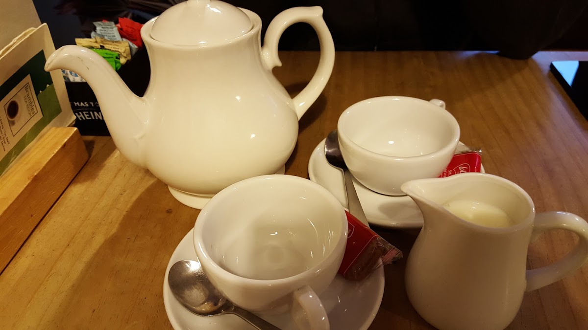 Brambles Cafe’ Bar - Photo 1
