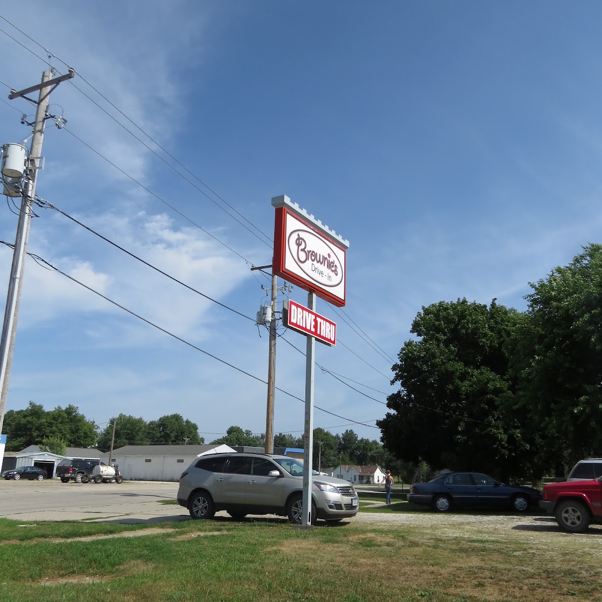 Brownie's Drive-In - Photo 3