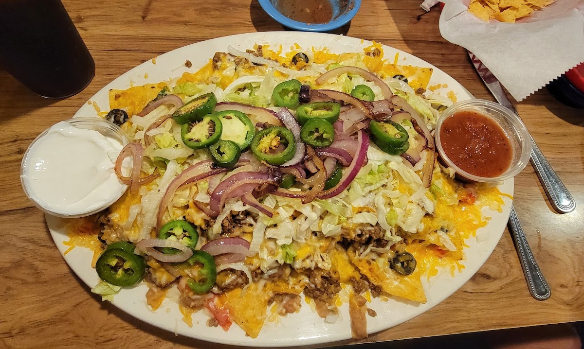 Escamilla Amigos Cantina - Photo 2