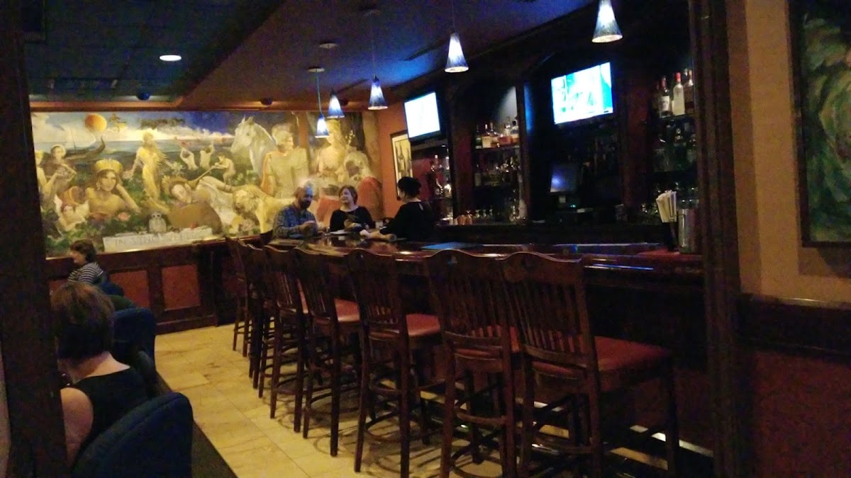 Dominic's Trattoria - Photo 2