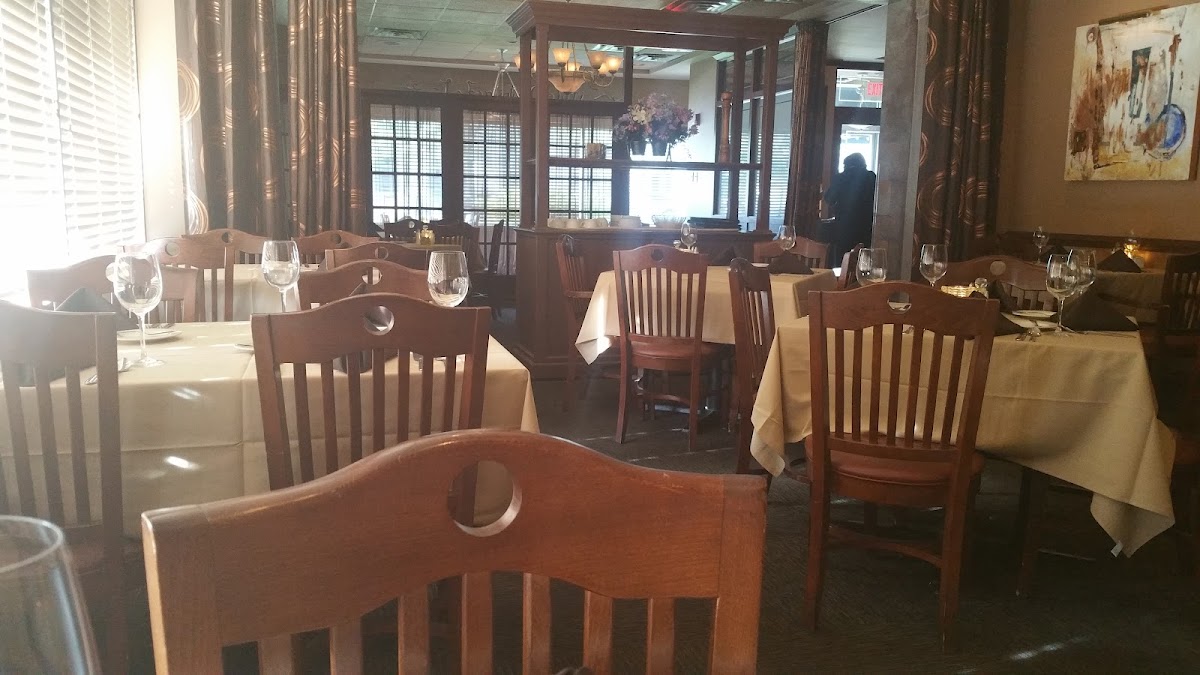 Dominic's Trattoria - Photo 5
