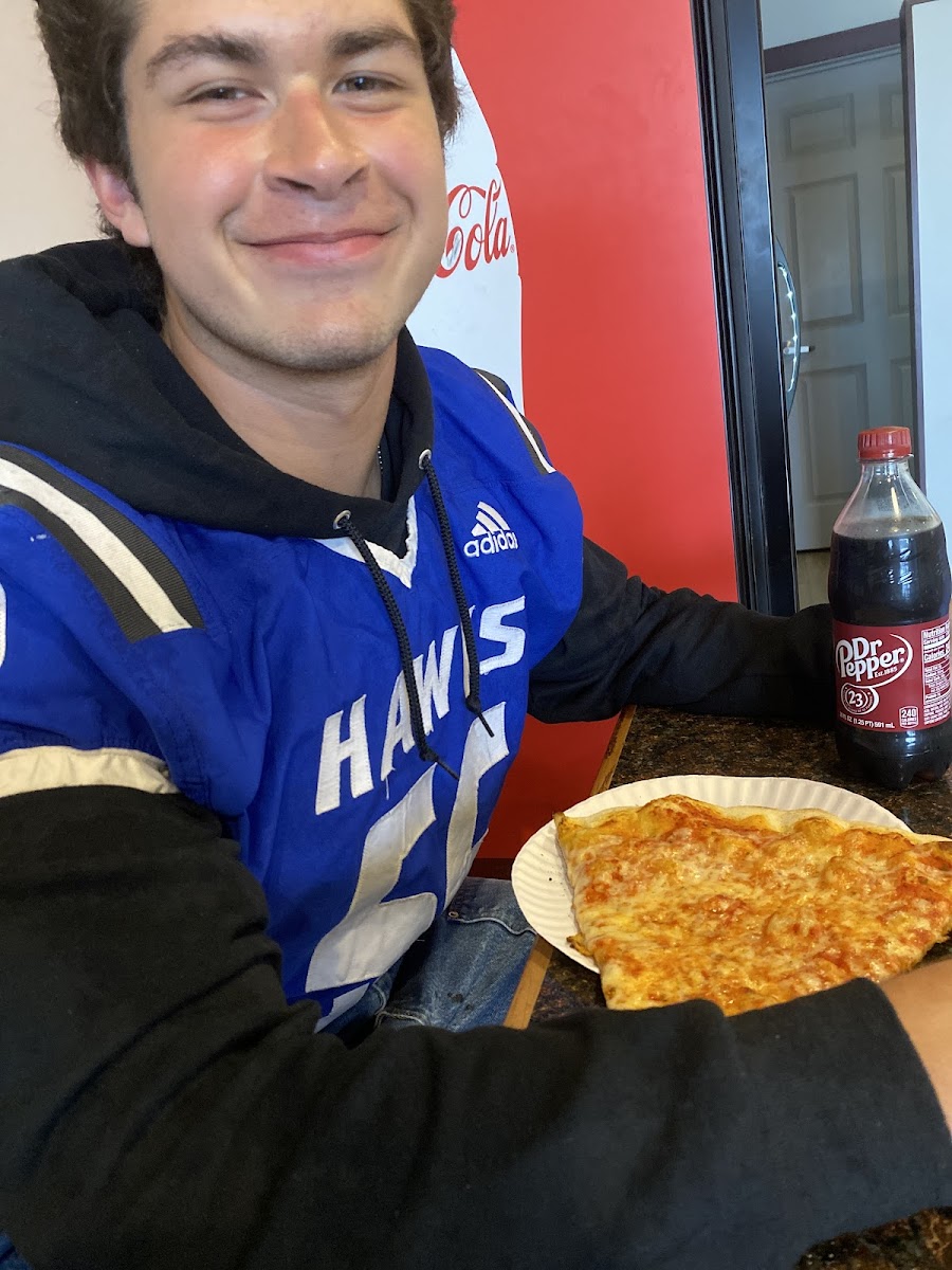 Crispy Crust Pizzeria - Photo 3