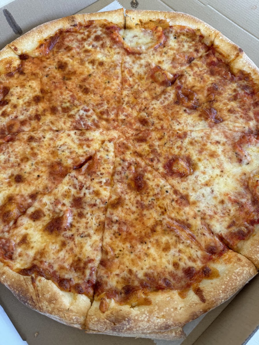 Crispy Crust Pizzeria - Photo 7