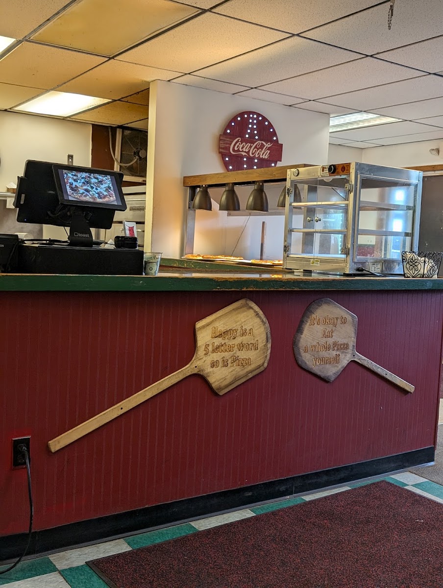 Johnny Mac's Pizzeria & Deli - Photo 5