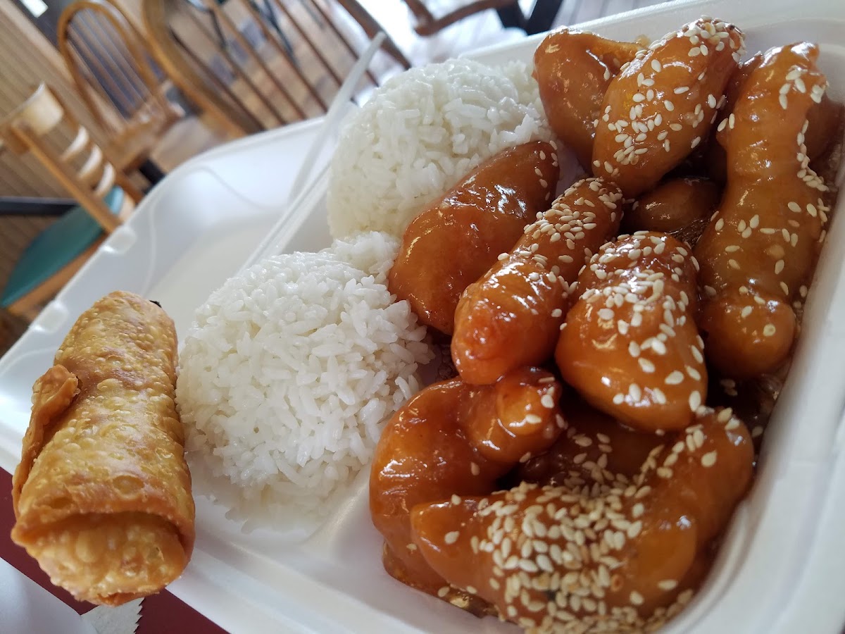 Chans Chinese Food - Photo 3