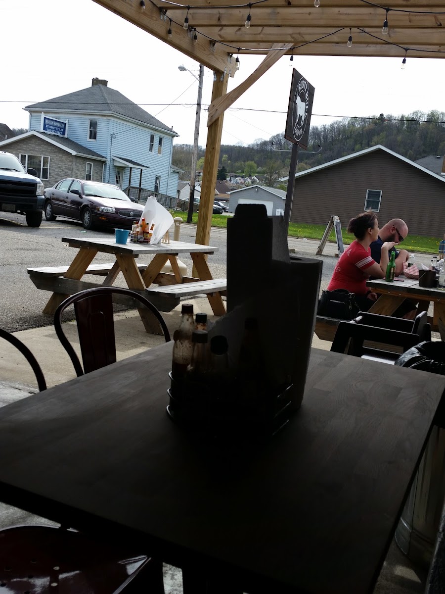 Rusty Bull Taco Co. - Photo 6