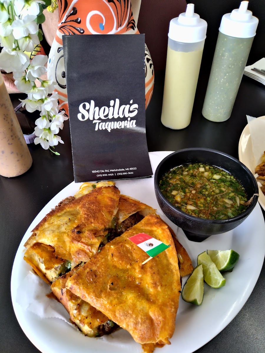 Sheila's Taqueria - Photo 3