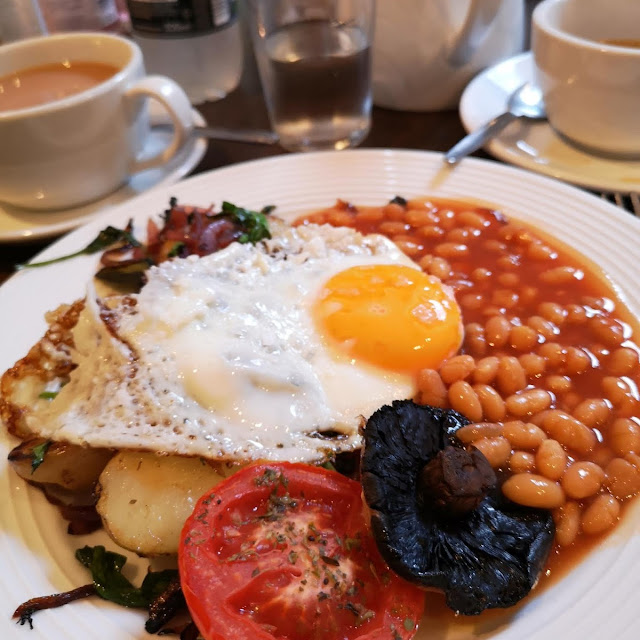 English Breakfast