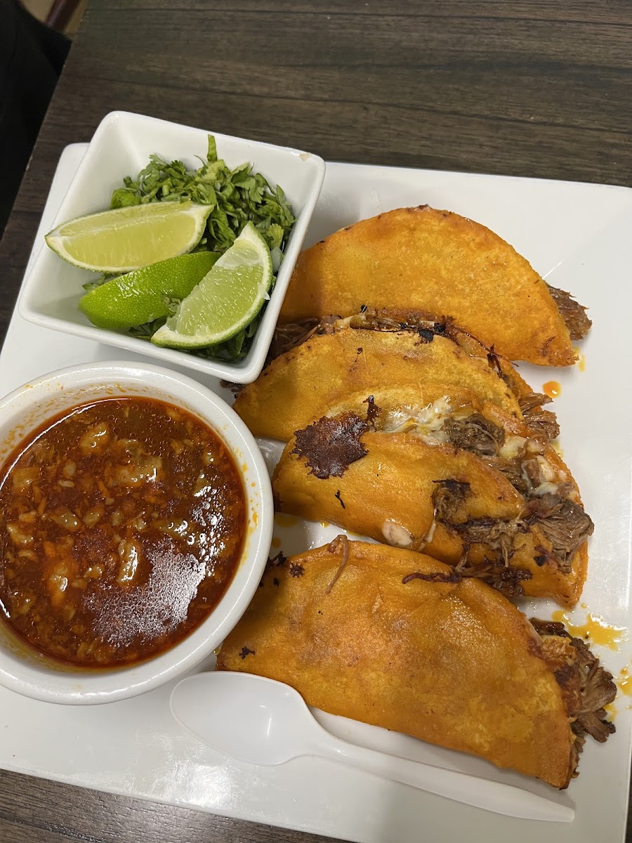 A Tacos Perrones Dona Mary - Photo 2