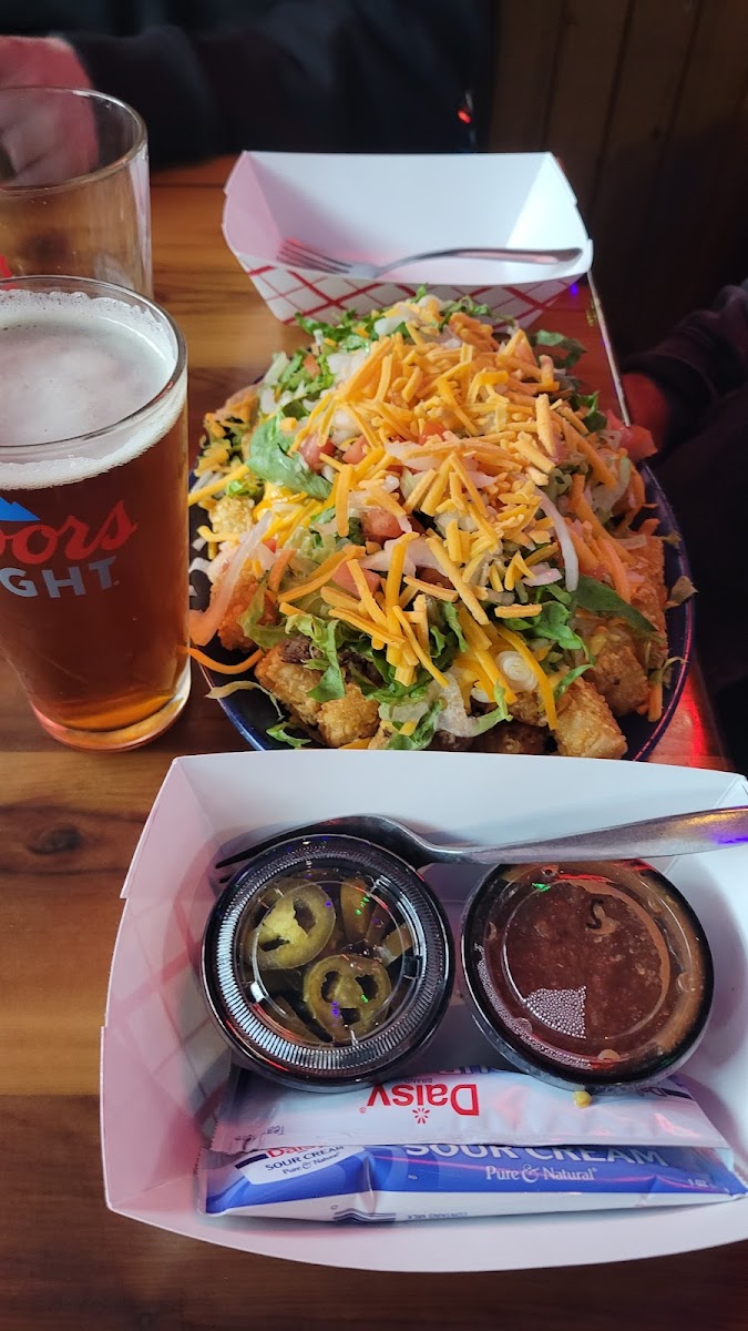 Hopper's Bar & Grill - Photo 2