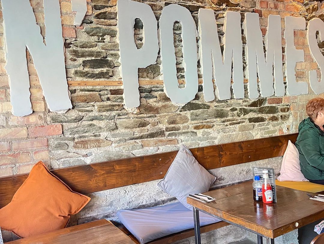 Pyke 'N' Pommes (POD on the Riverfront) - Photo 5