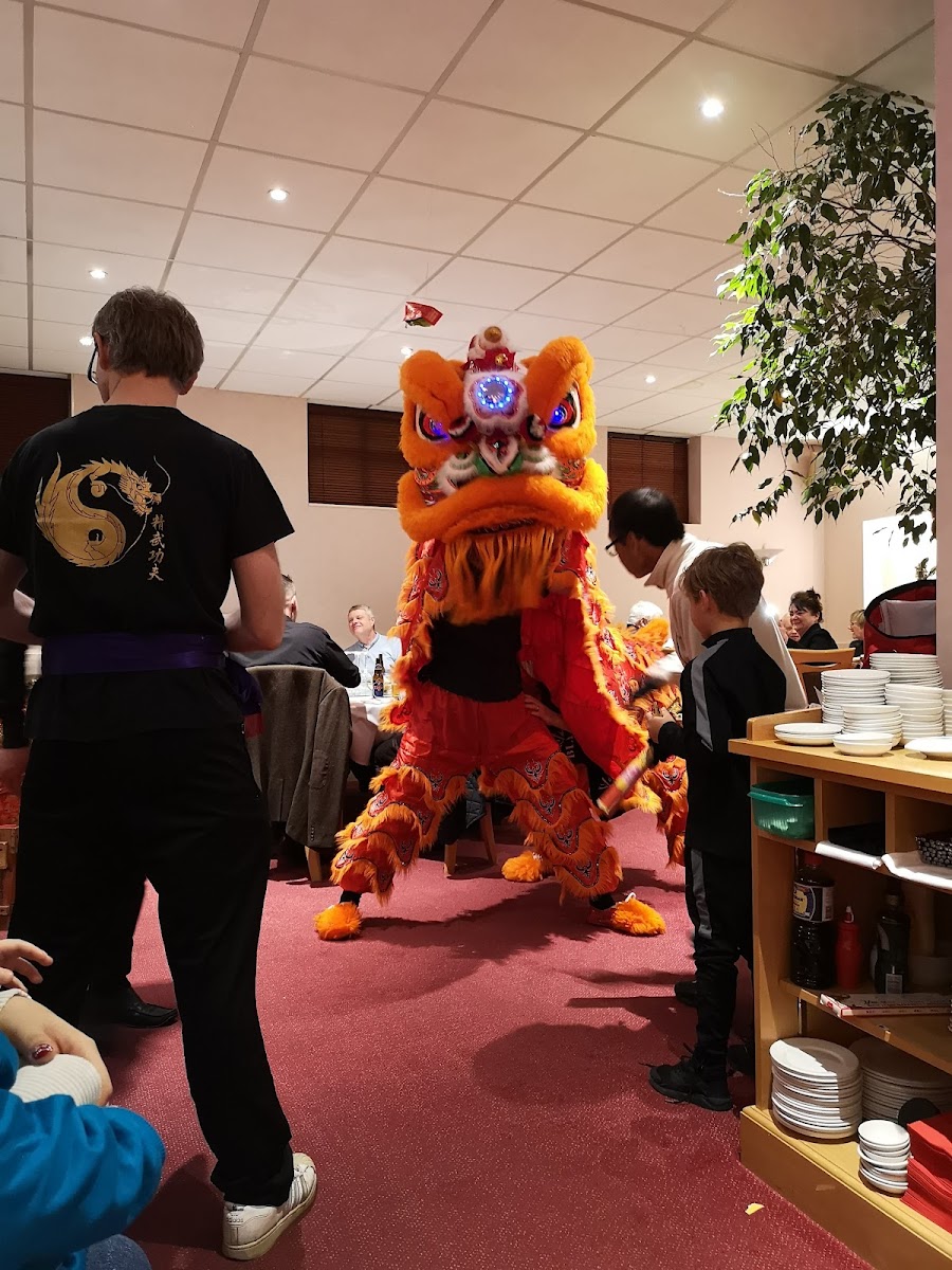Zenz Oriental Restaurant - Photo 3