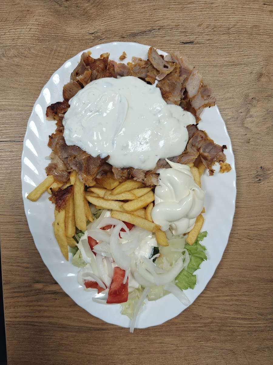 Loburger Grill - Photo 3